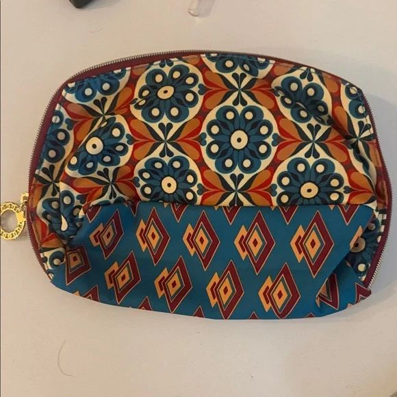 Estee Lauder Cosmetic Pouch Bundle - Picture 2 of 10